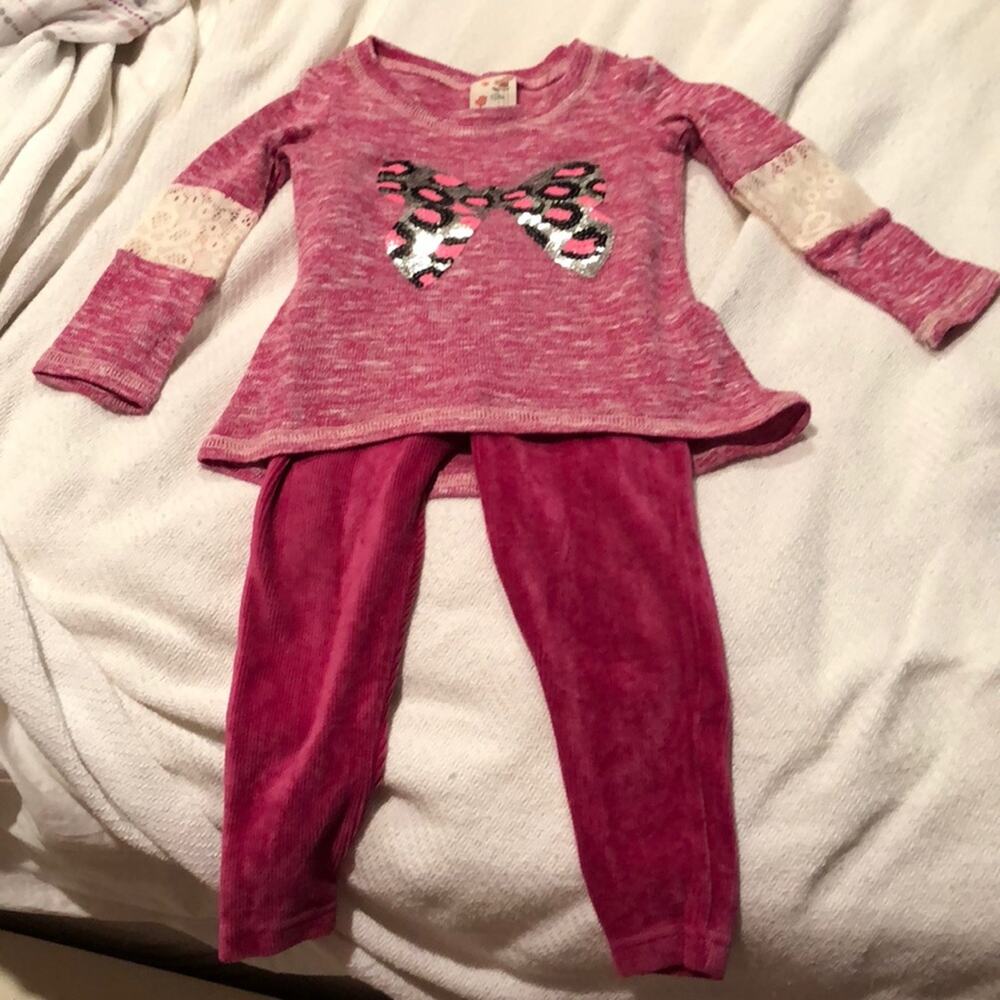 Mod tod 2t raspberry sequin top/leggings worn once